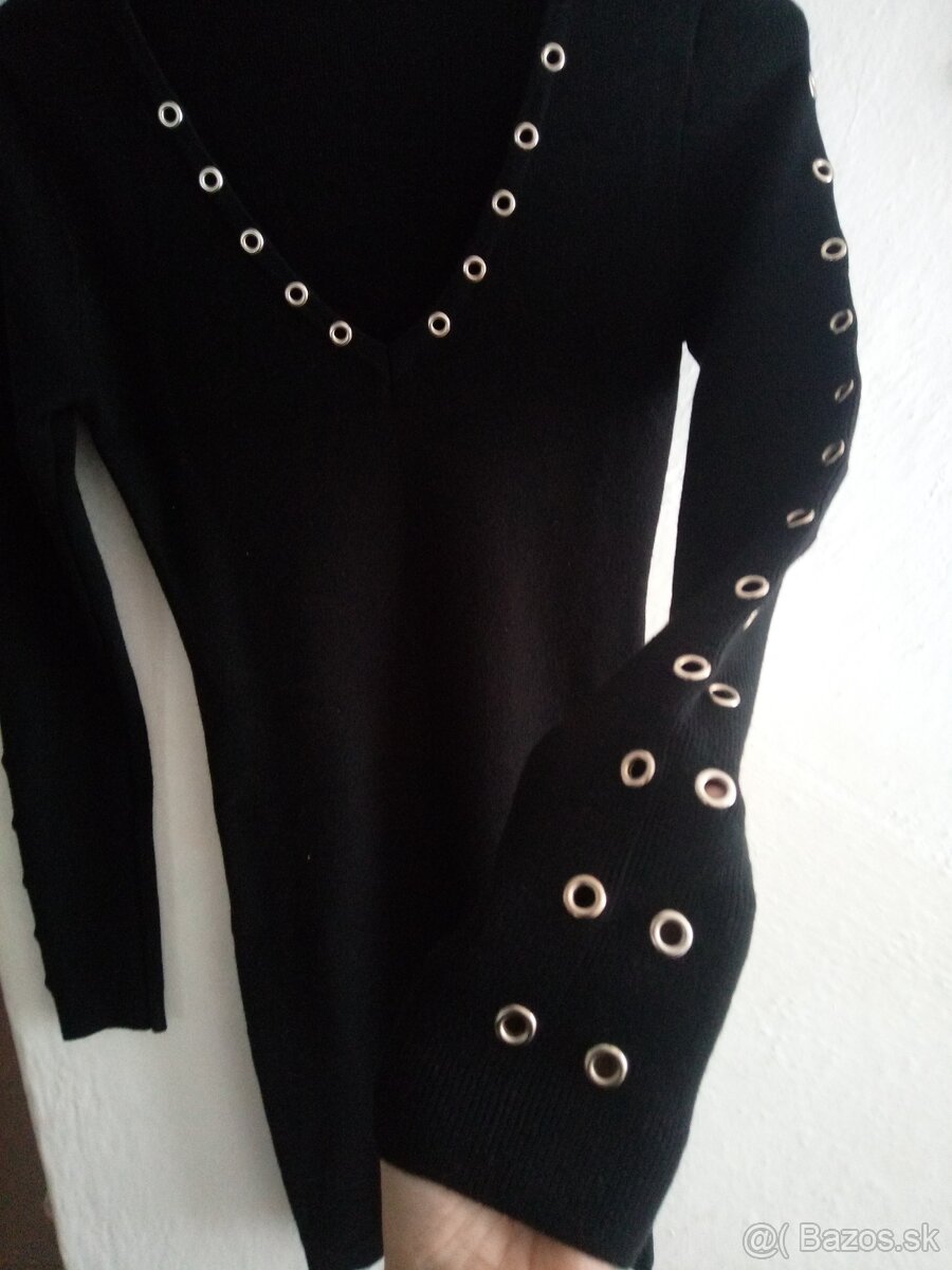 Teplé svetriky S,M - 2