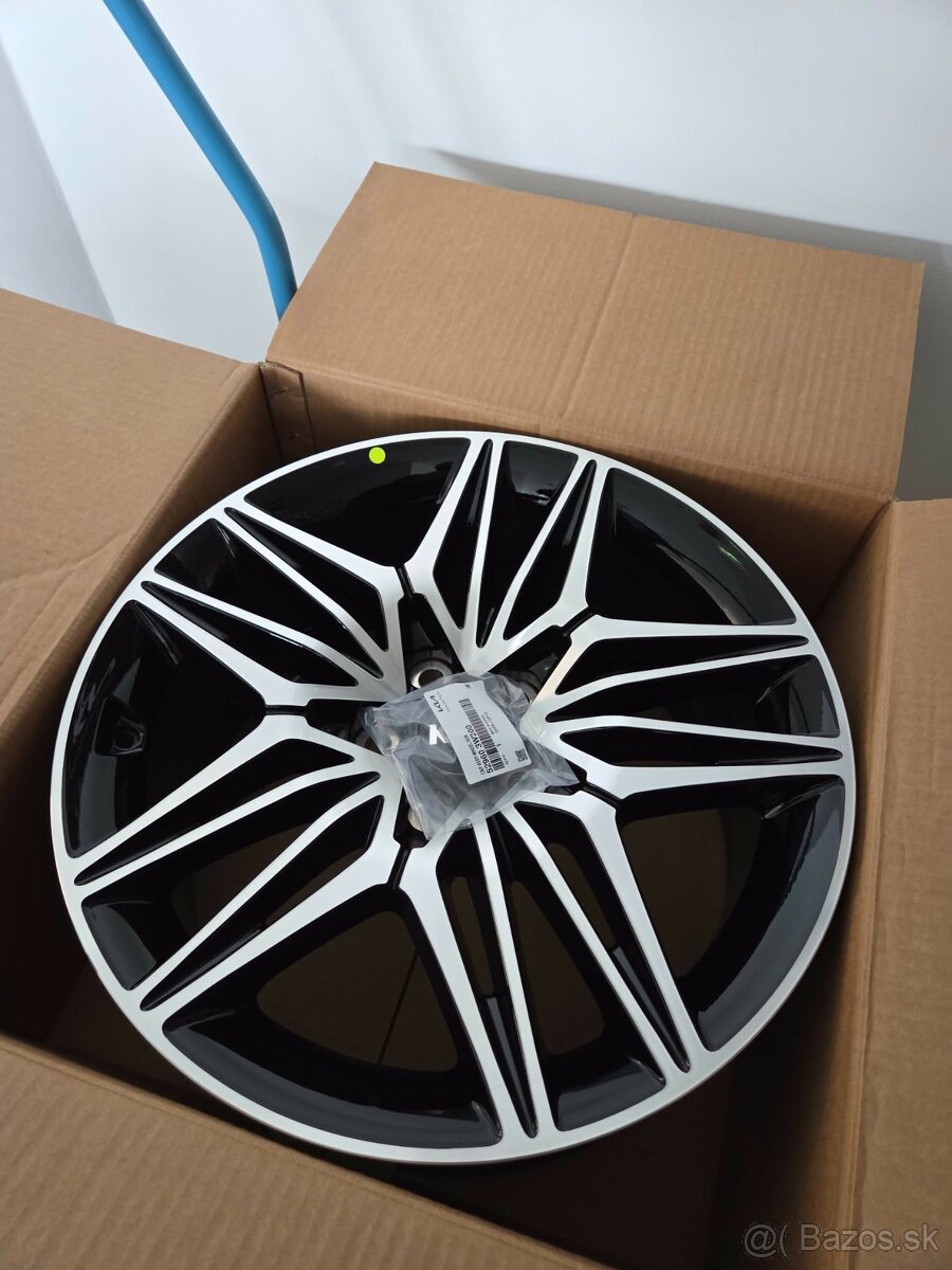 Originálne 19" disky Kia Stinger – bicolour, dvojrozmerná s - 2
