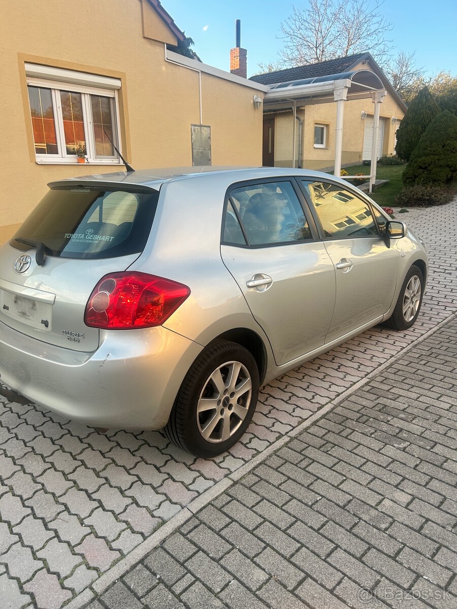 TOYOTA Auris D4D - 2