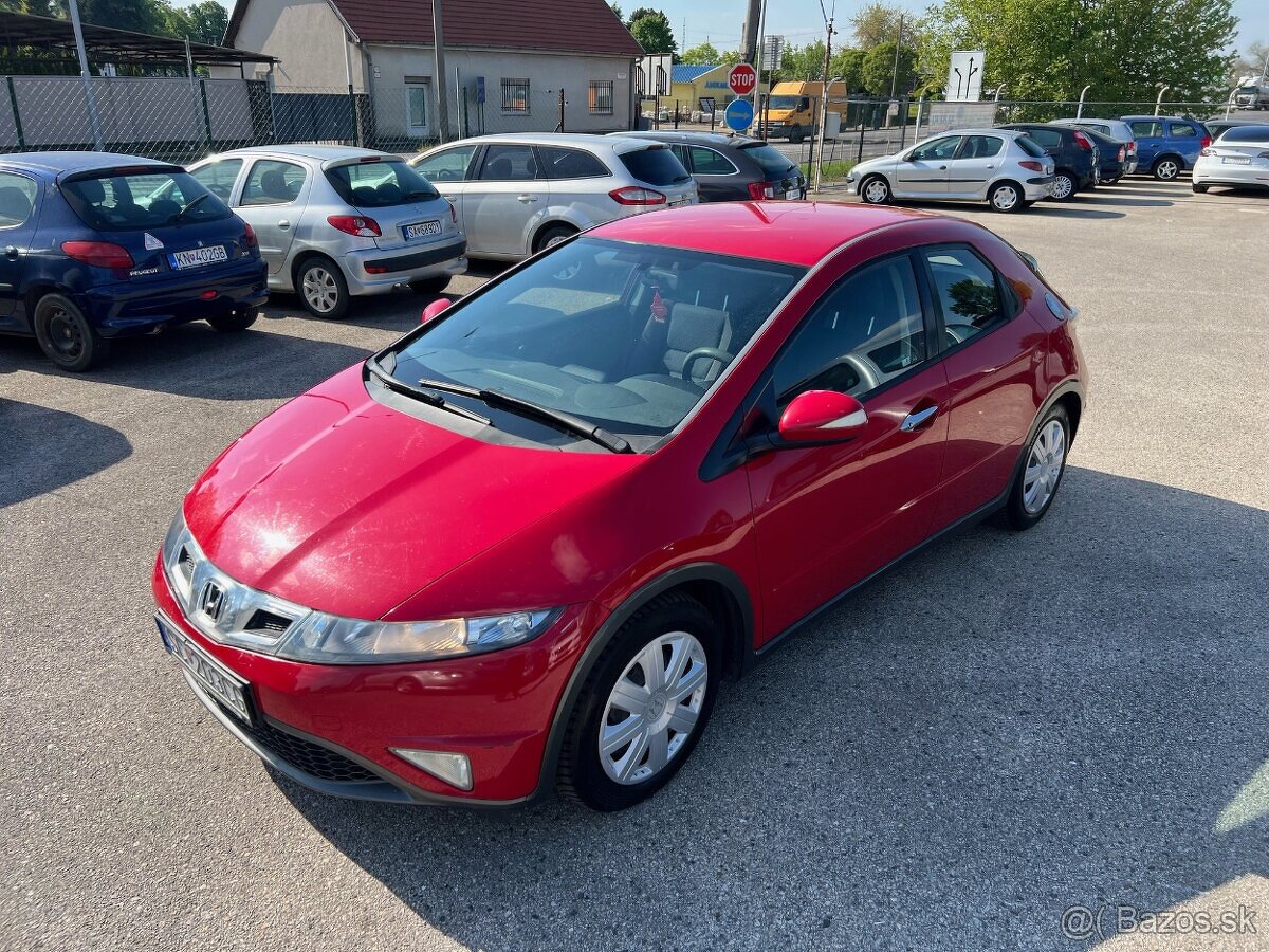 Honda Civic 1.4 VTI benzin, 73kW, MT/6, rok:08.2009. - 2