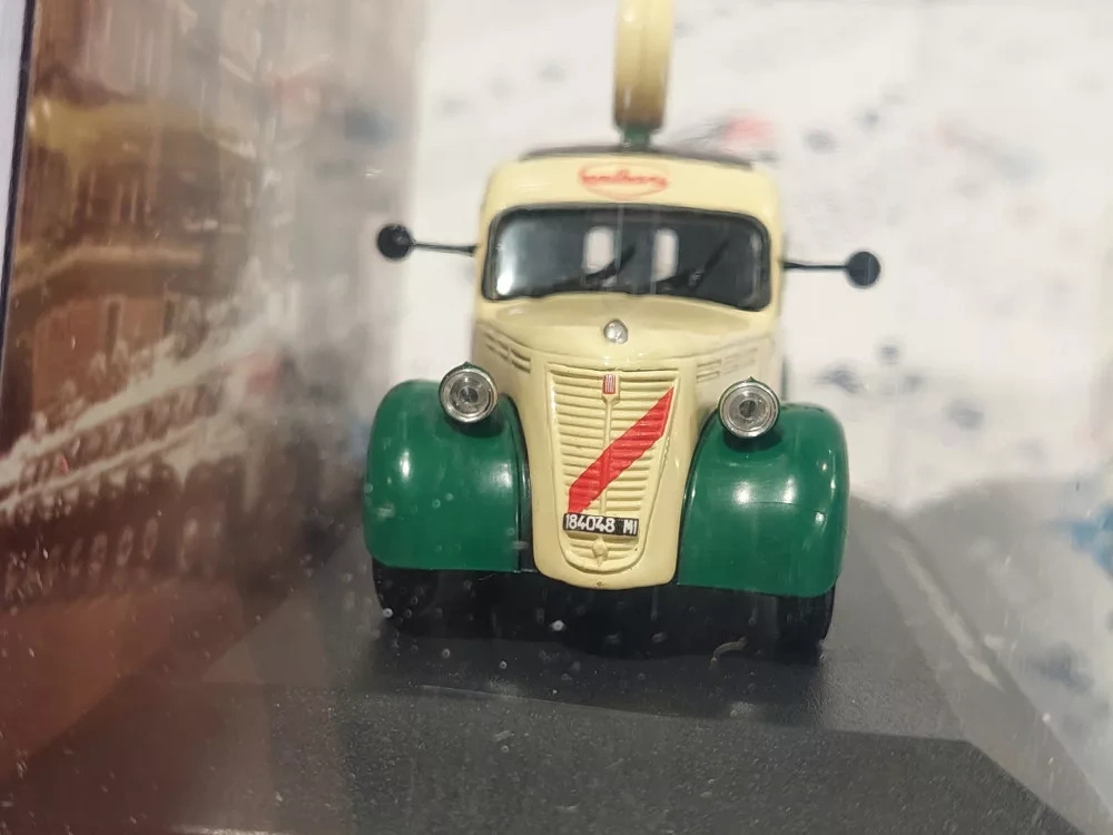 1:43 Fiat 1100 Galbani - 2