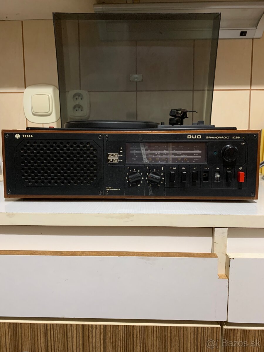Gramoradio Duo 1038 A Tesla - 2