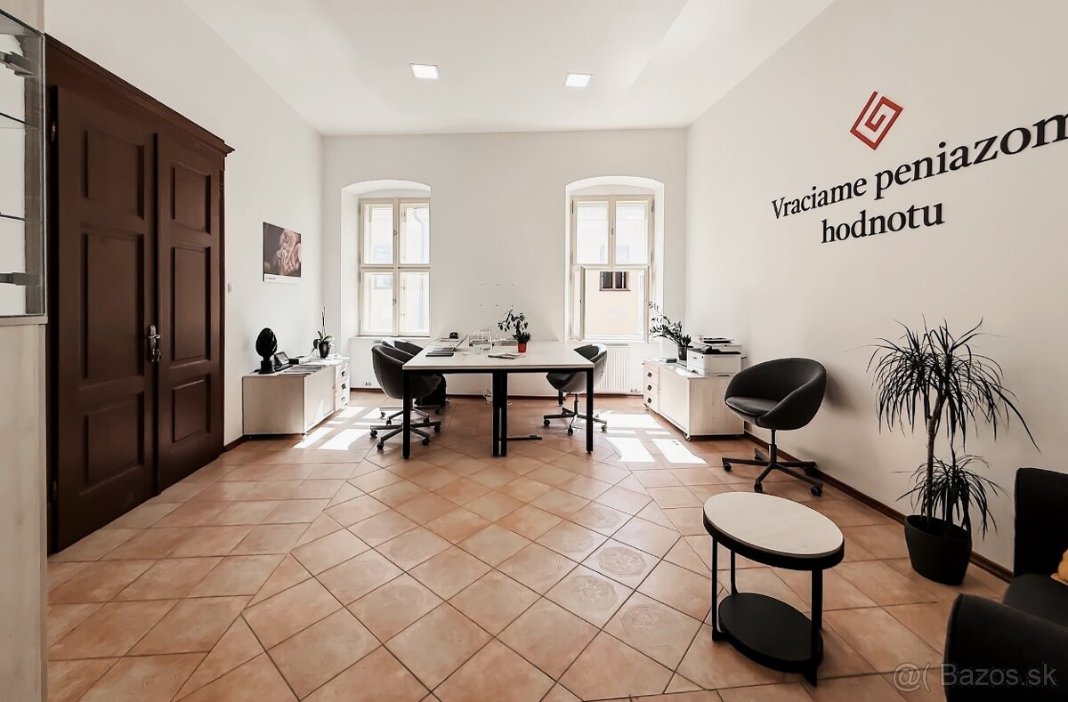Prenájom kancelárie v centre Trnavy–Hviezdoslavovo námestie - 2