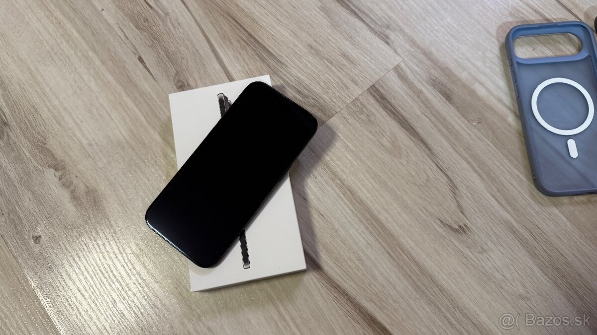 Vymenim iPhone Air 256gb ciernej farby - 2