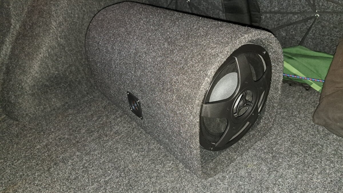 Aktívny subwoofer 200W - 2