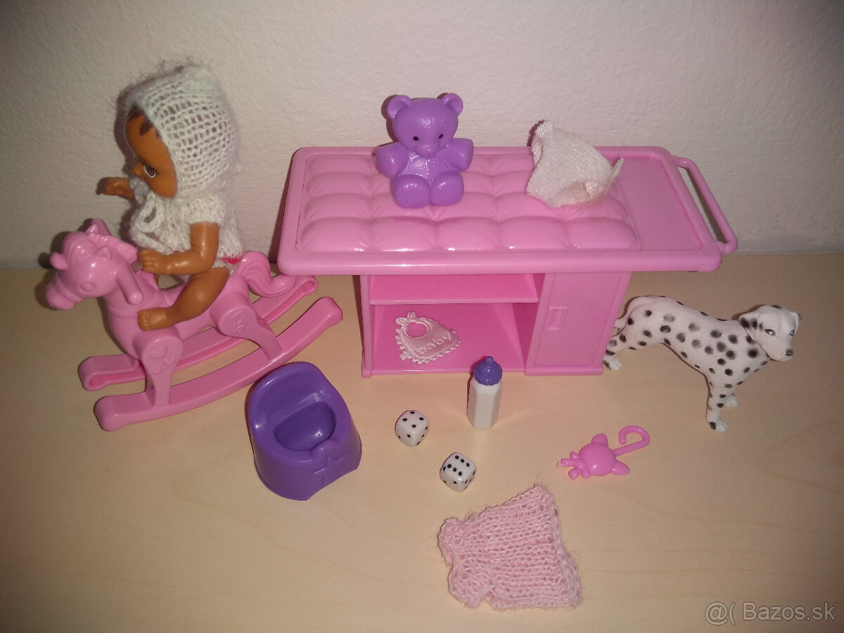 babika bábätko s koníkom hračkami oblečením - 2