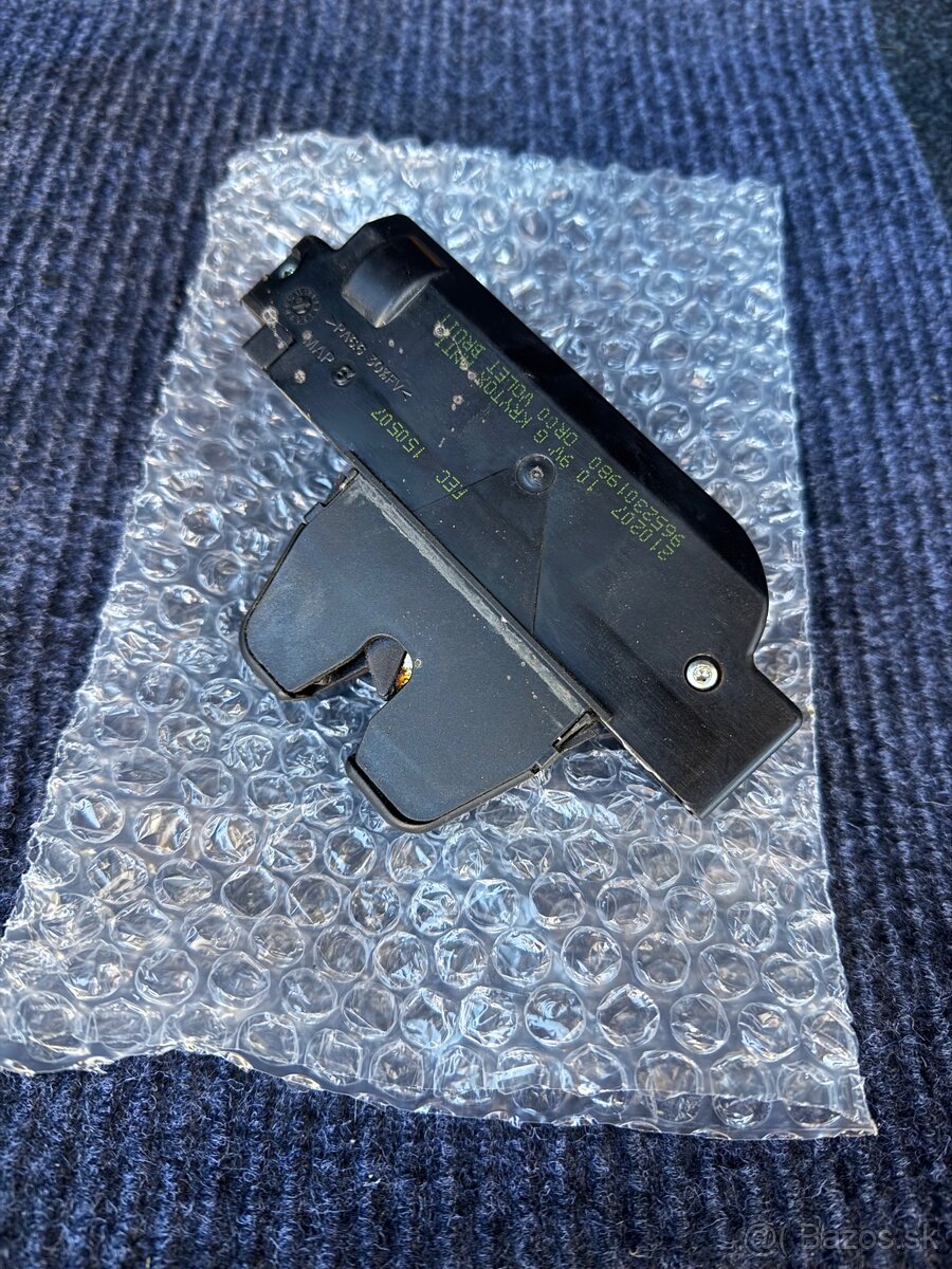 peugeot 307 (2007 combi) zámok kufra - 2