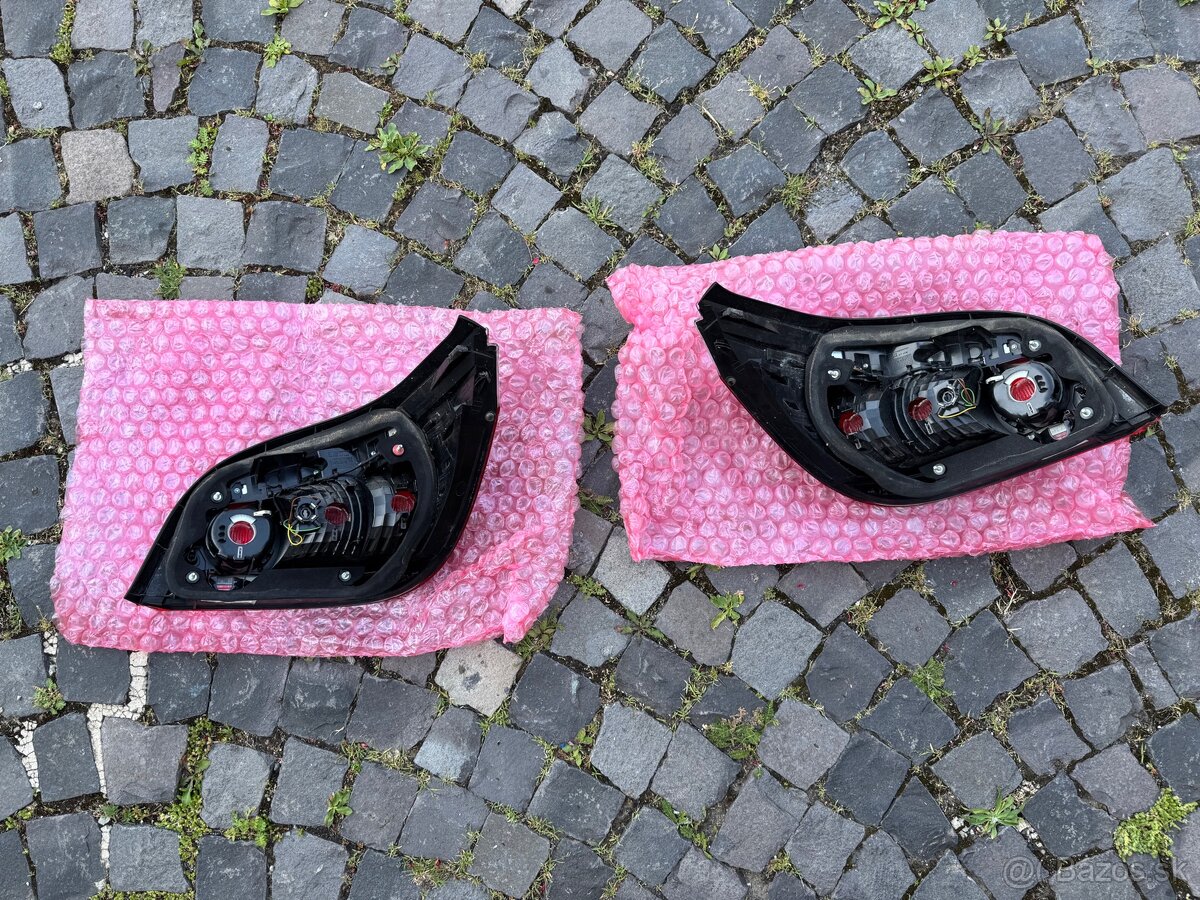 Zadné svetlá BMW 5 E60 - 2