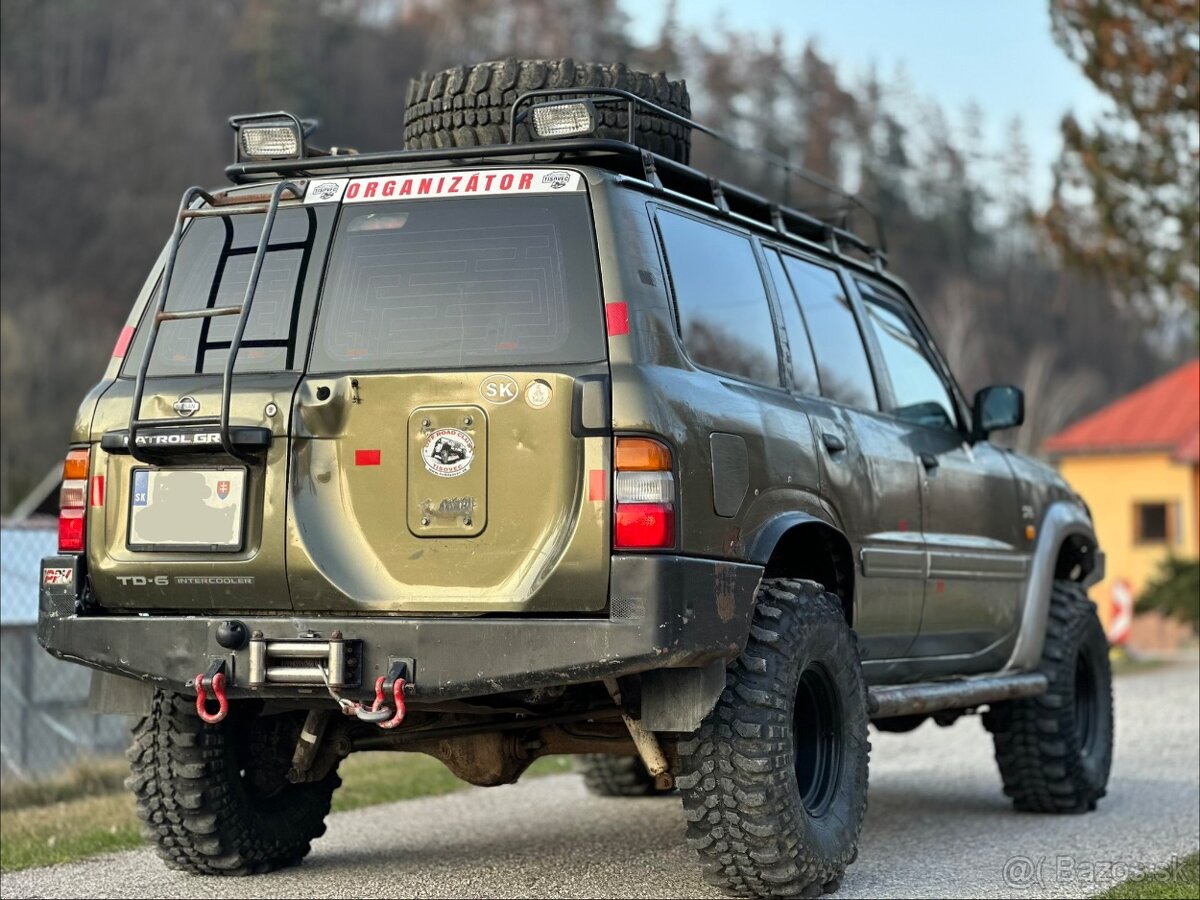 4x Silverstone MT-117 35x11,5 R15 LT 122K + disky 6x139,7 - 2