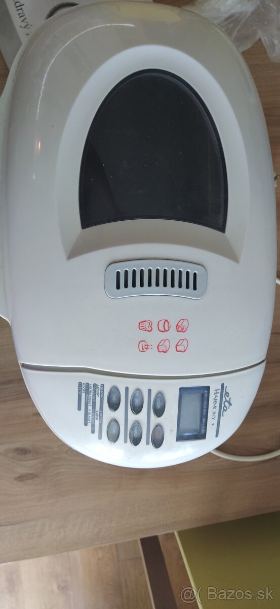 Domáca pekáreň ETA - 2