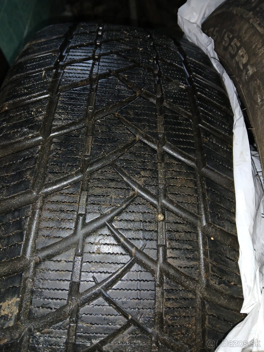 235/55R18 zimne - 2