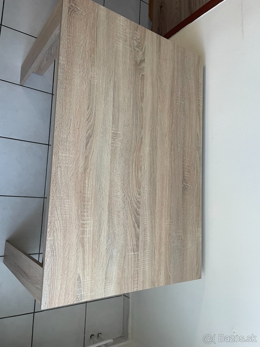 Jedálenský stôl - 2