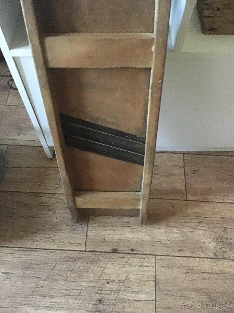 STARý STRUHáK NA KAPUSTU - 2