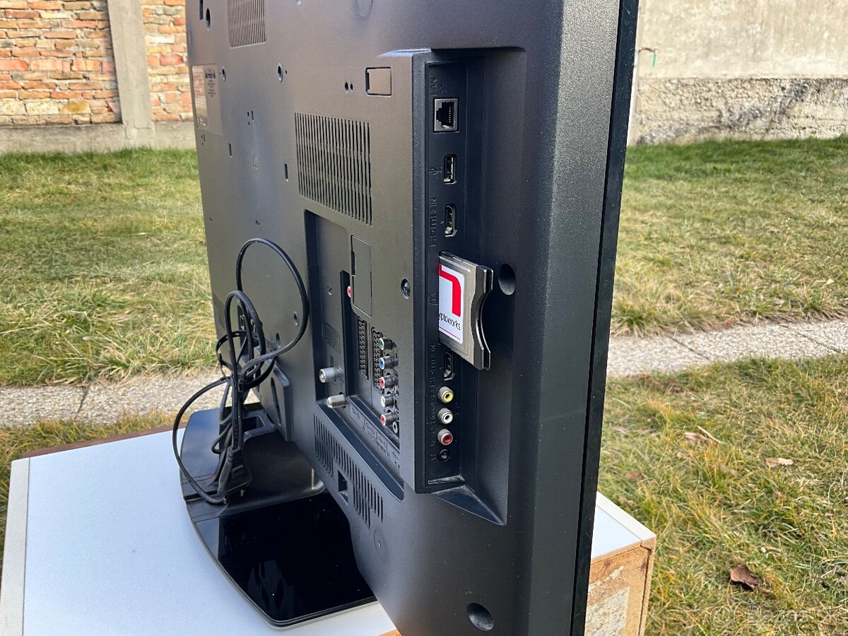 Televízor SONY Bravia KDL-32V5800. - 2