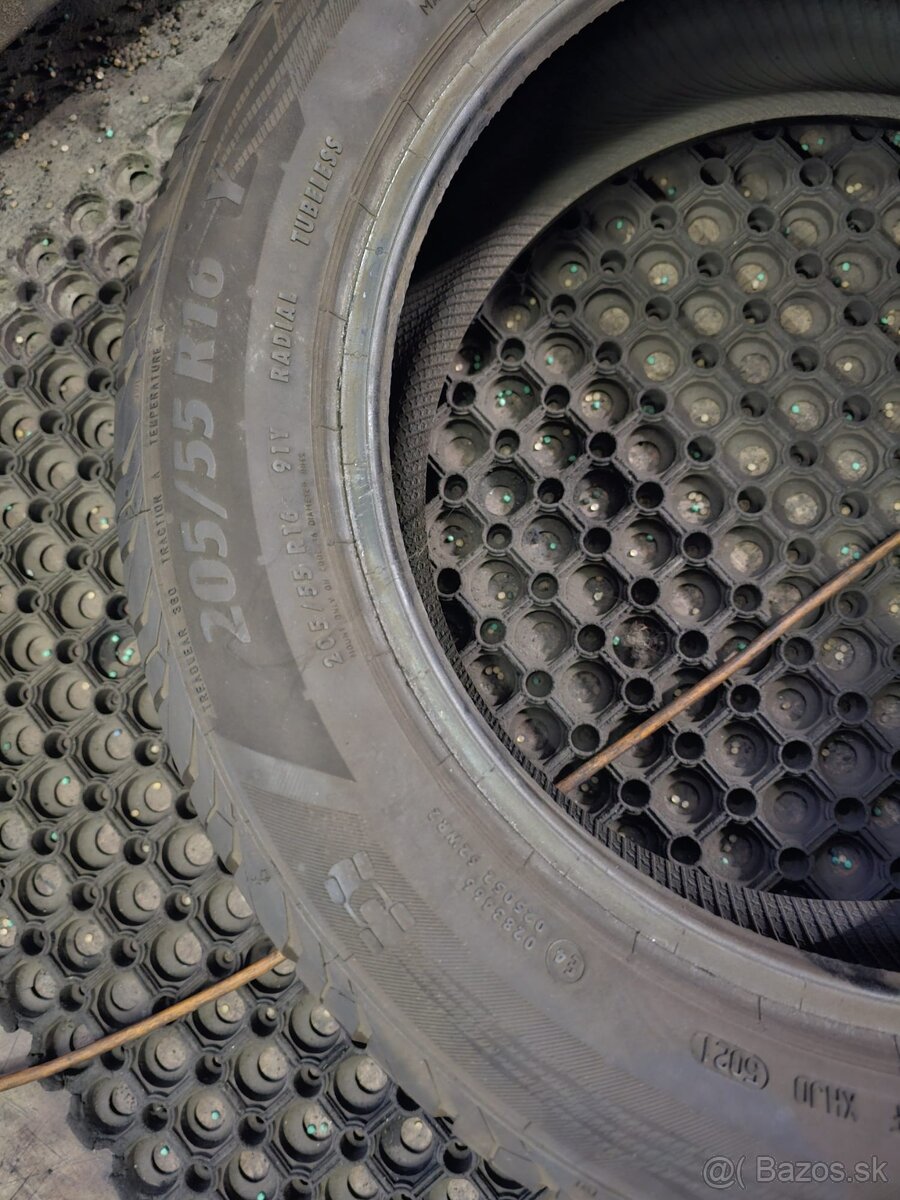 205/55R16 - 2