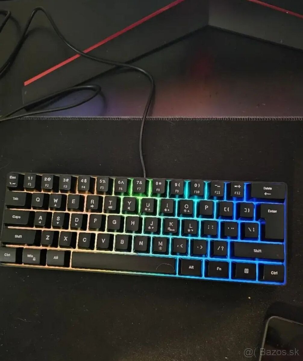 Čierna USB herná klávesnica GOTBAT 60% (61 klávesov) - 2