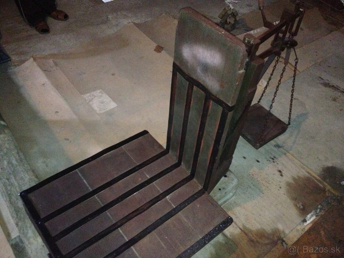 Stará váha + závažia - 2