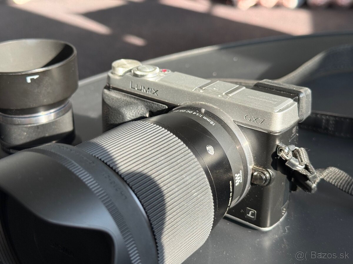 Panasonic LUMIX DMC-GX7 silver + Sigma 16mm 1.4 + OL45mm 1.8 - 2