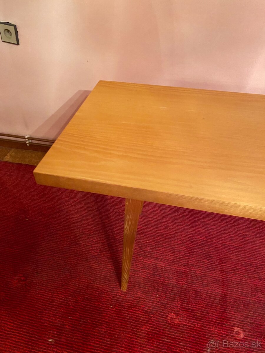 Konferenčný stolík - 2