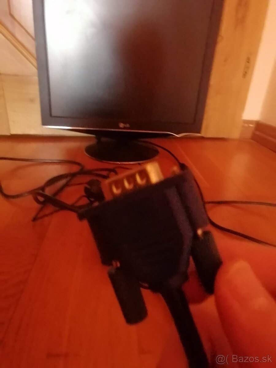 Monitor LG Flatron L1919S – plne funkčný, s káblami - 2