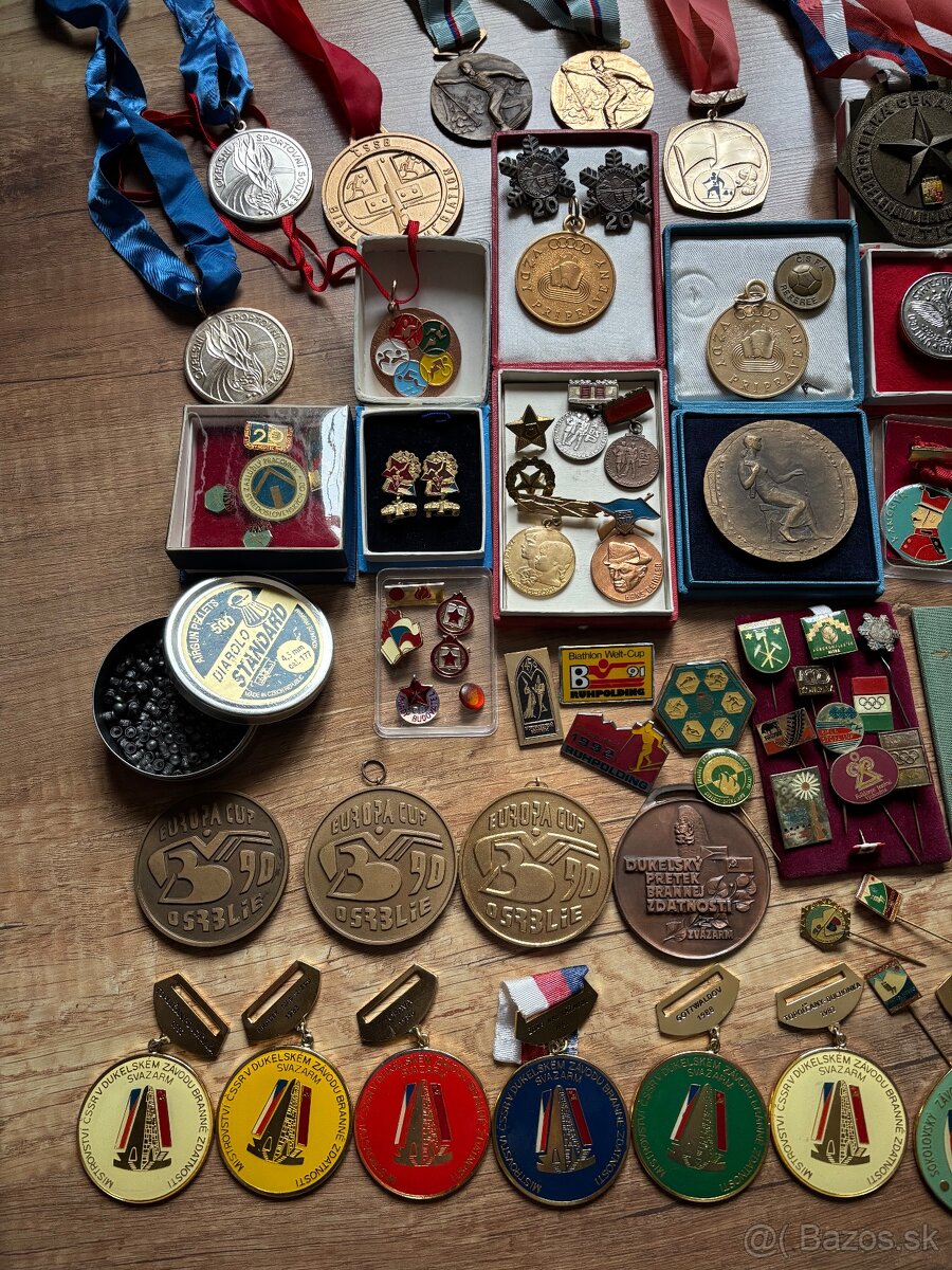 Medaile plakety odznaky - 2