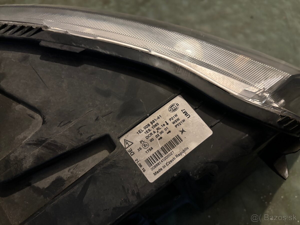 Predné svetlo bi xenon Audi A6 C6 - 2