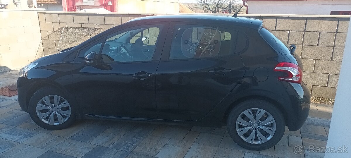 Peugeot 208 - 2