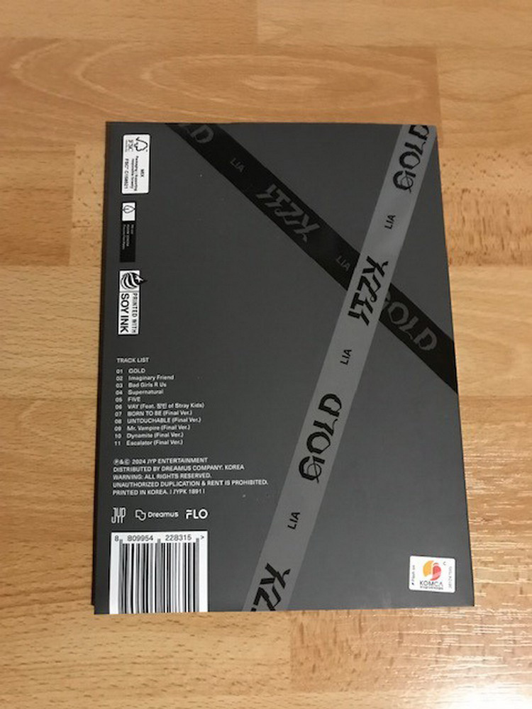 Itzy - Gold (Lia ver.) - 2