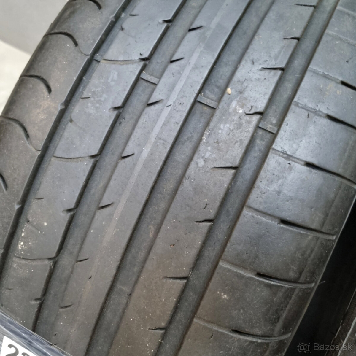 Letné pneumatiky 235/45 R17 SAVA - 2