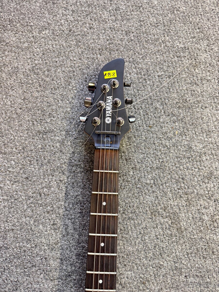 El.gitara YAMAHA RGX121 - 2