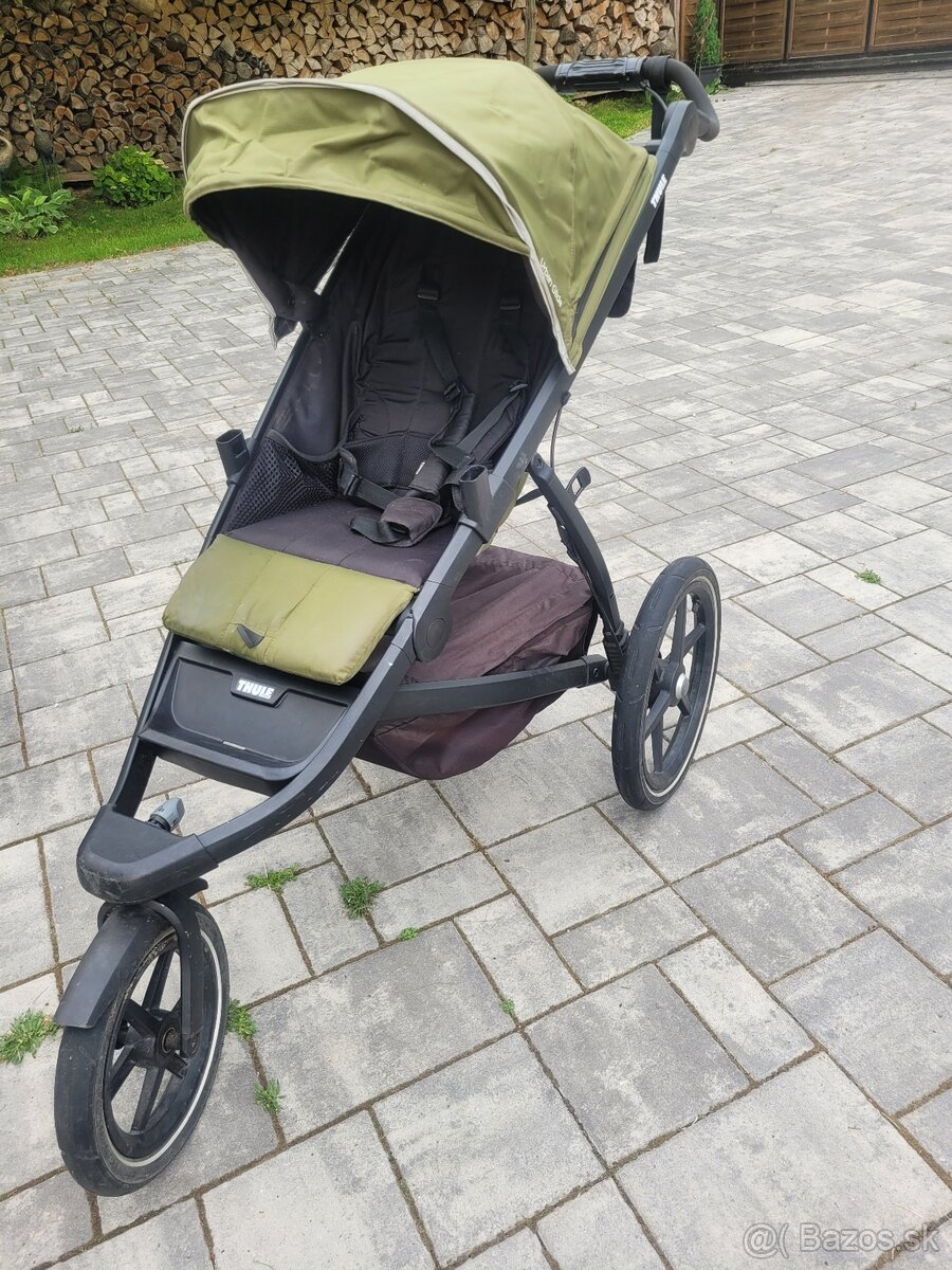 Thule Urban Glide 2 s vanickou a príslušenstvom - 2