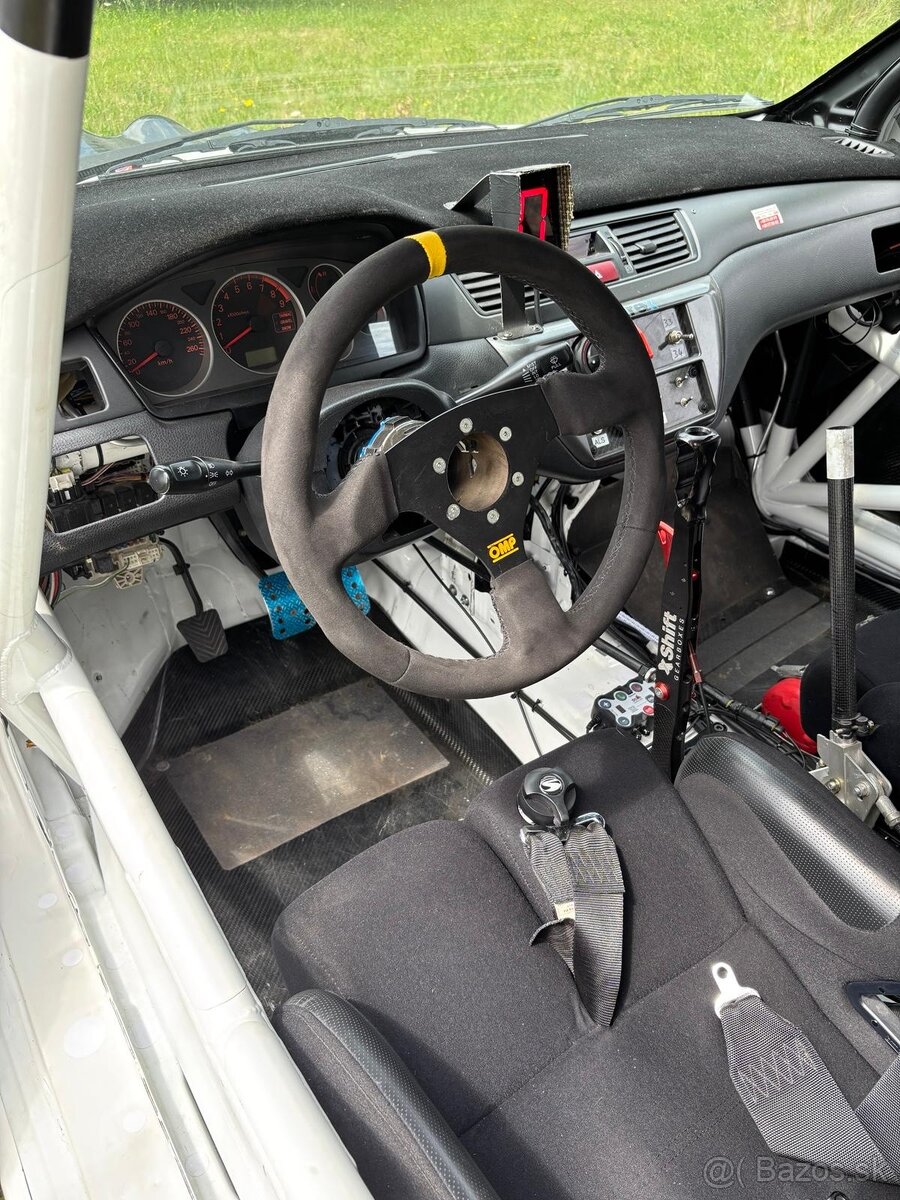 Mitsubishi Lancer Evo IX R4 - 2