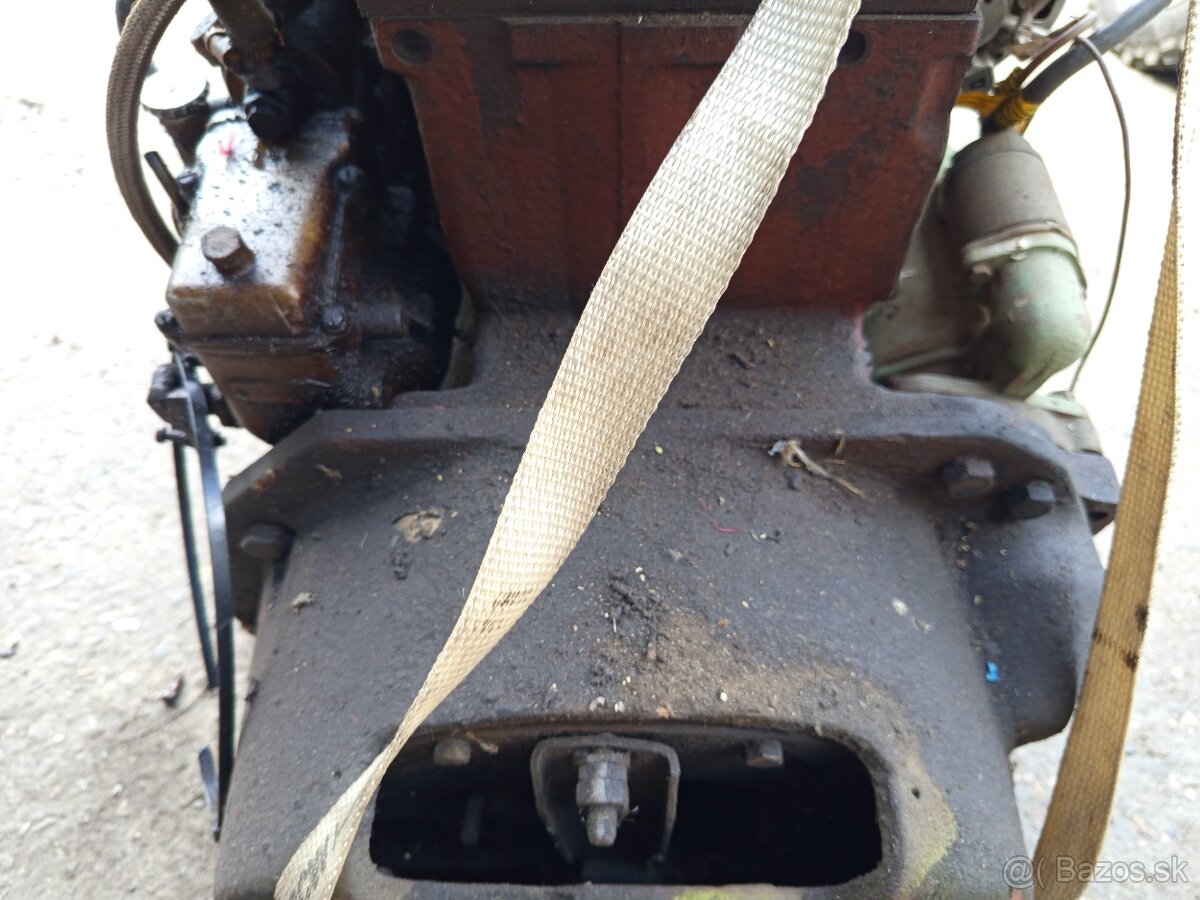 Robur, dh 112, příruba Zetor traktor v3s - 2