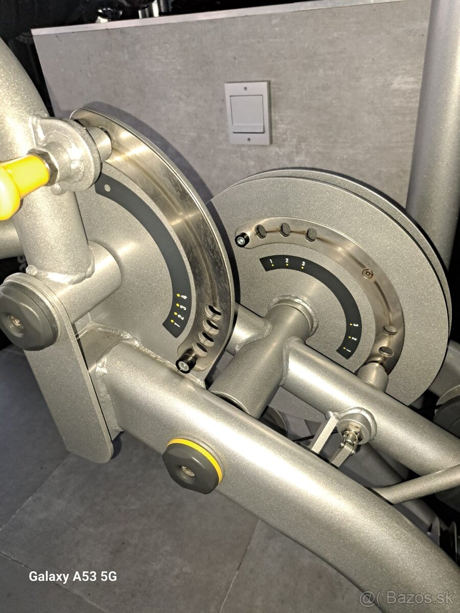 Impulse - leg extension/leg curl - 2