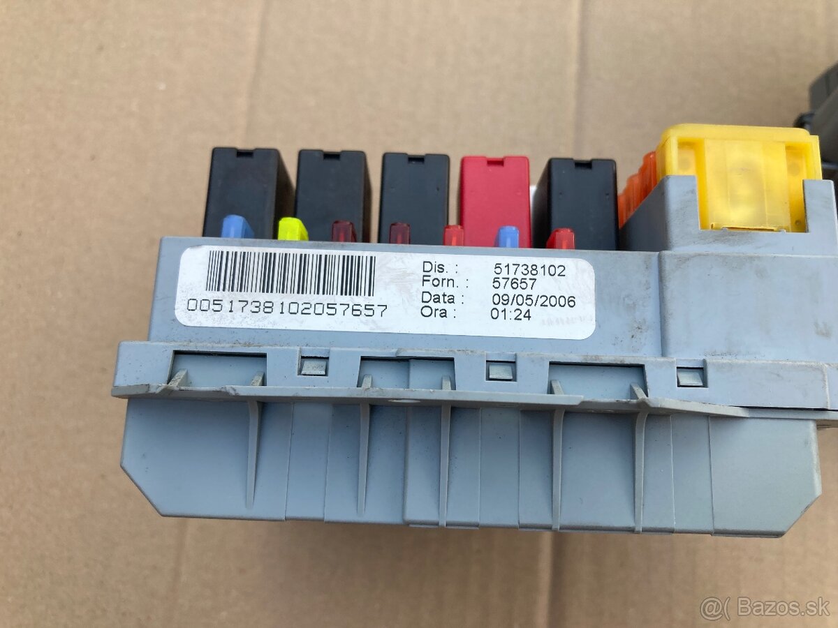 Poistkova skrinka na Fiat Croma 1.9 - 2