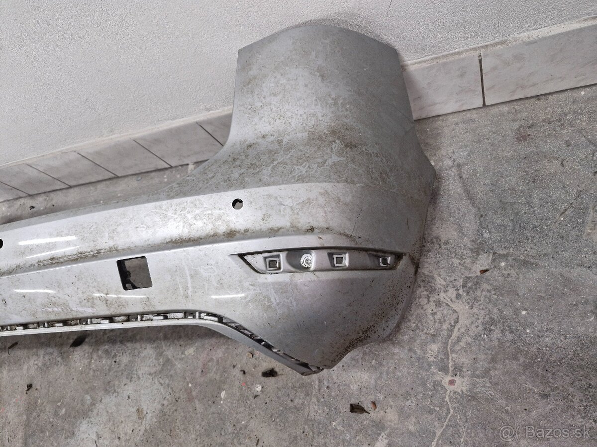 Alhambra, Sharan nárazník - 2