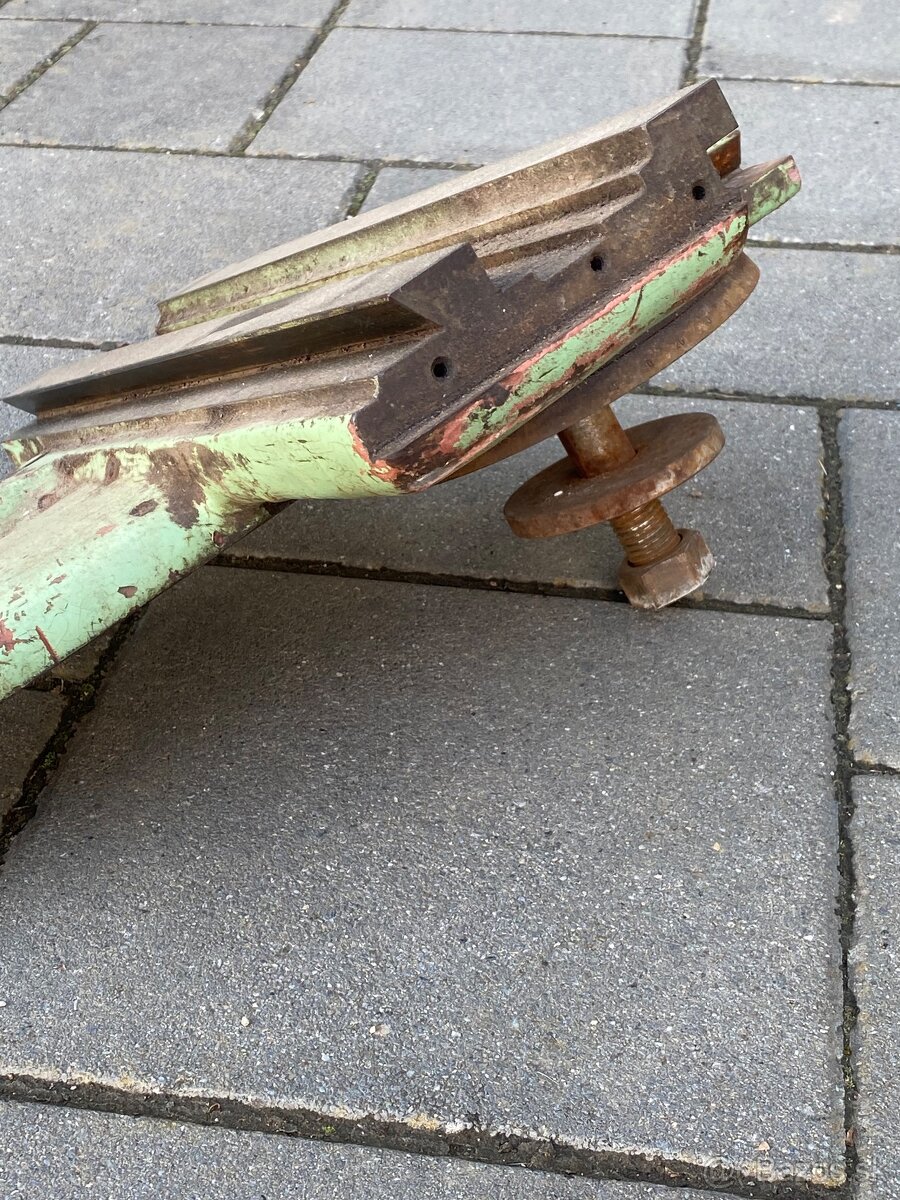 Pohyblivý stôl - 2