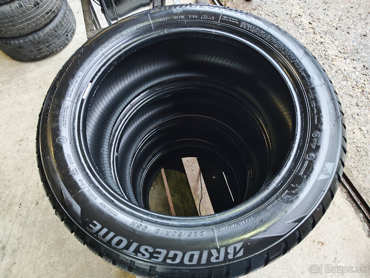 Zimné pneu = 225/50 R18 = BRIDGESTONE - 2