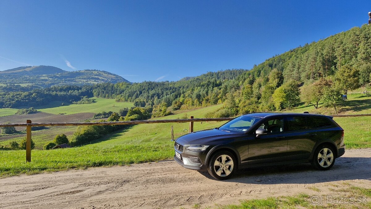 Volvo v60cc d4 2019 4x4 - 2