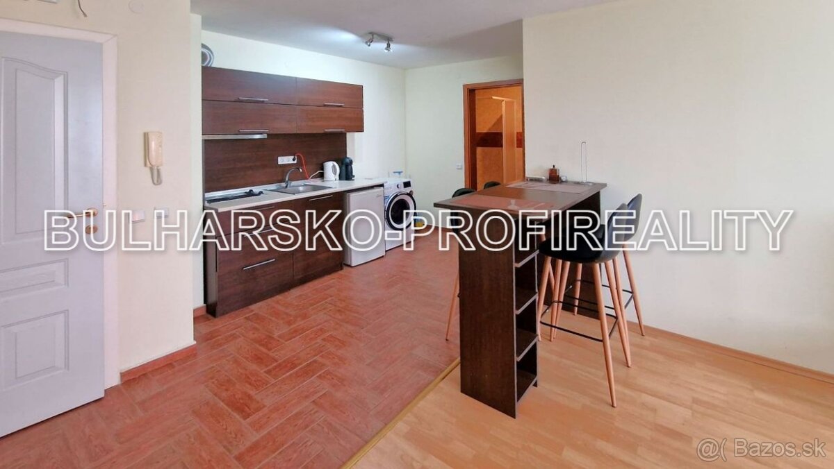 Bulharsko-PROSTORNÉ STUDIO (48 m) - 2