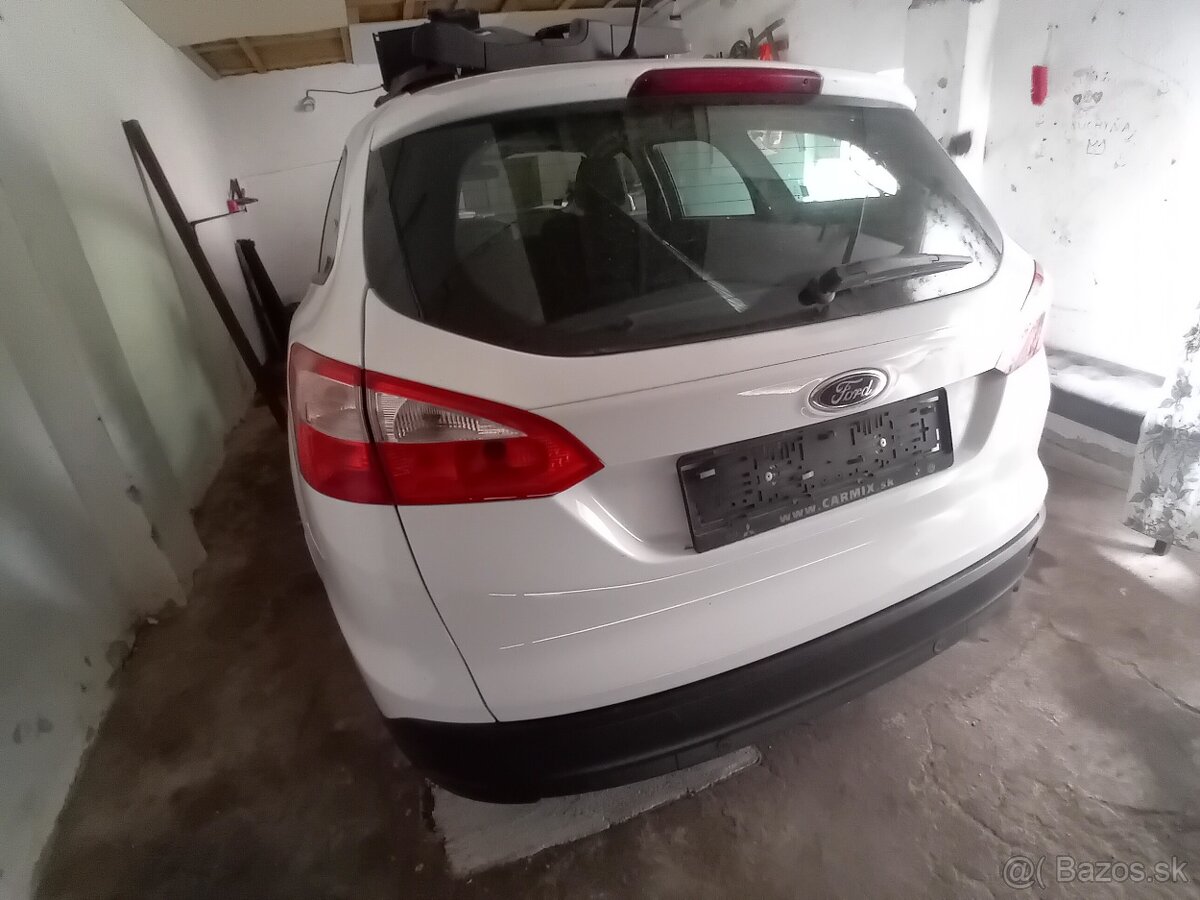 rozpredam focus mk3 1.0 ecoboost M2DA 2013 - 2