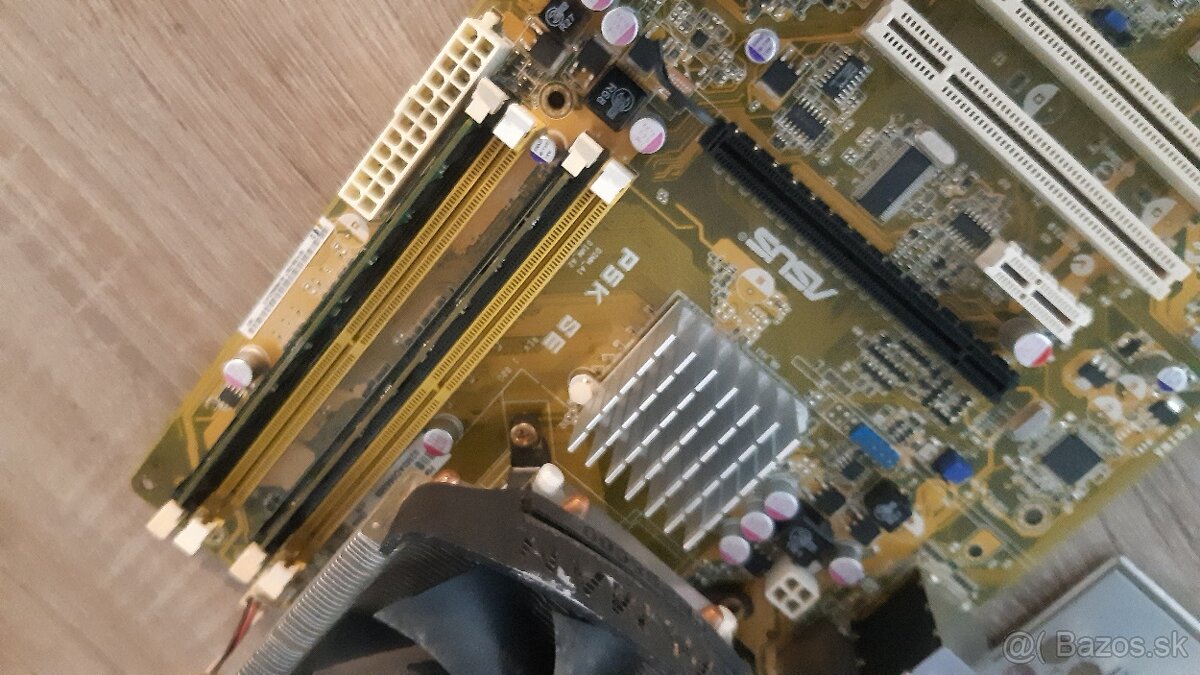 ASUS P5K SE + Q9400 + 4 GB DDR2 - 2