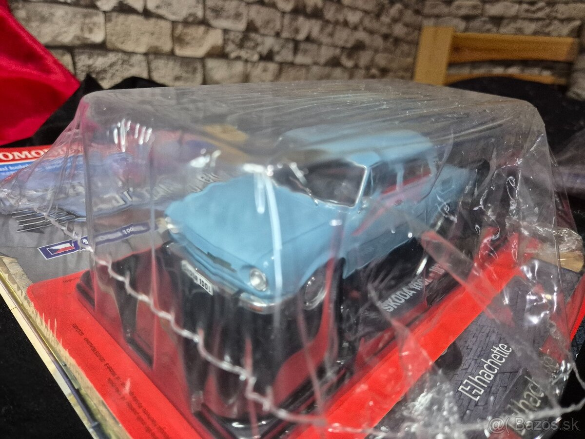 MODEL ŠKODA 100L 1:24 - 2