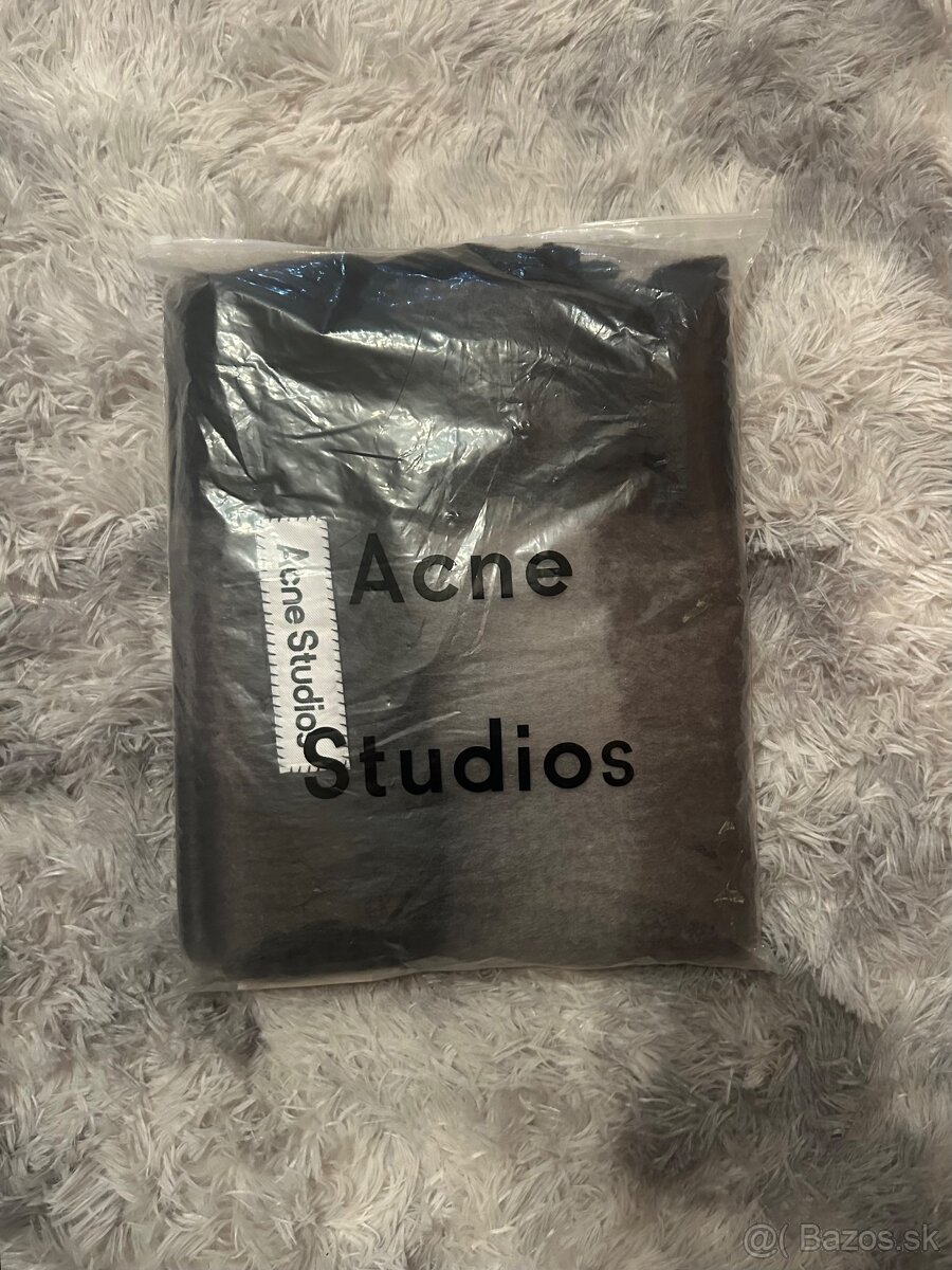 Acne Studios šál - 2