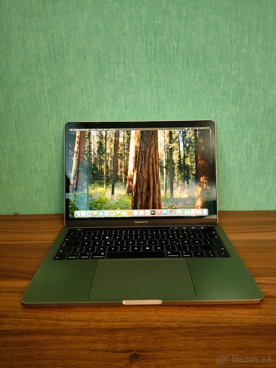 MacBook Pro 13 2019 | i5 • 8GB • 256GB SSD - 2