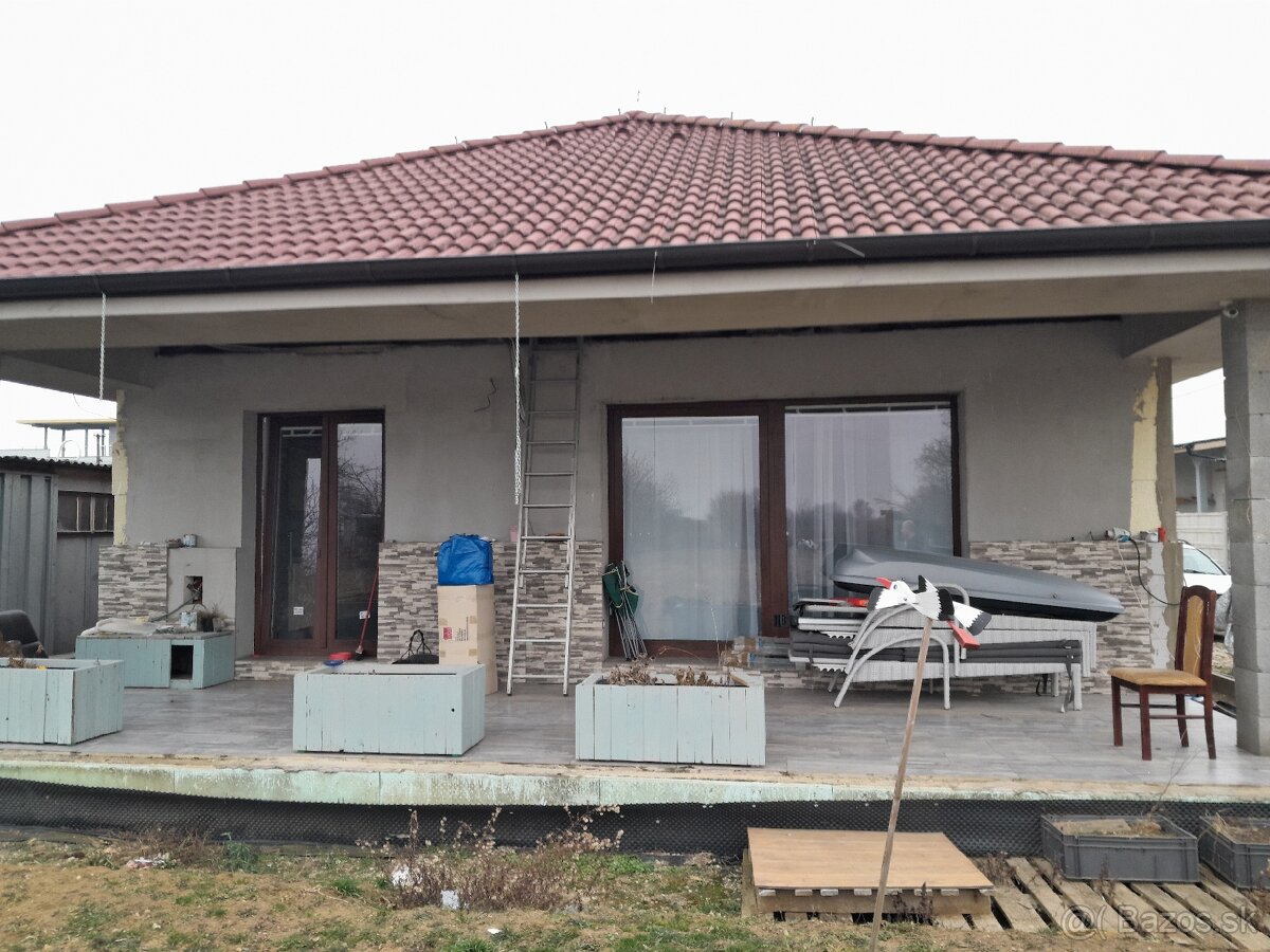 Predaj novostavba 4 izbový RD, pozemok 1100 m2 Zbehy Nitra - 2