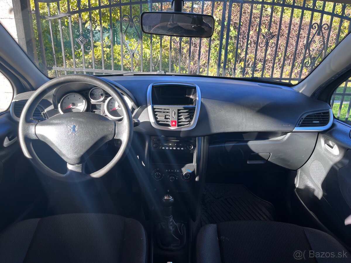 Peugeot 207 - 2