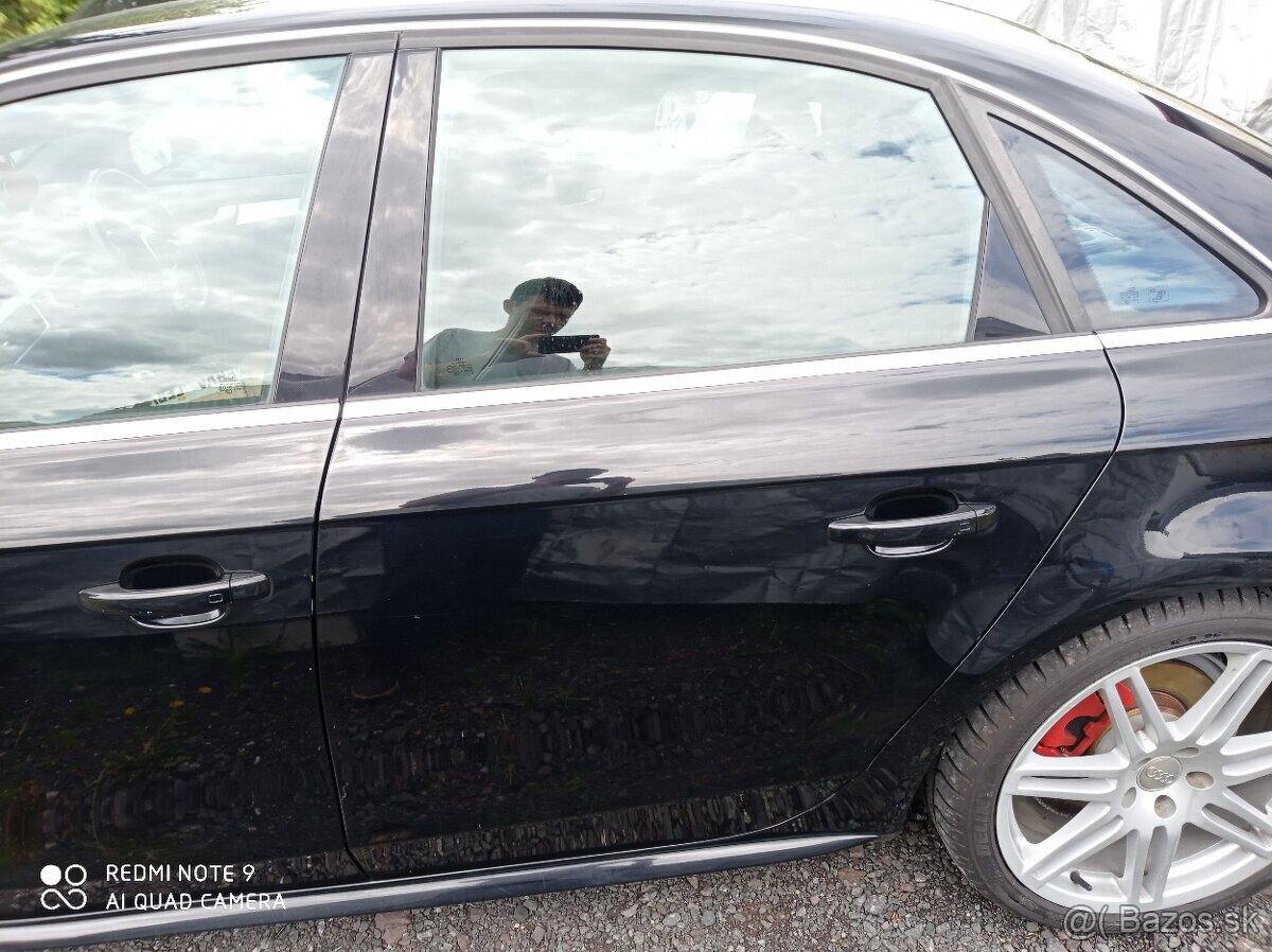 ľavé predné dvere Audi A4 b8 - 2