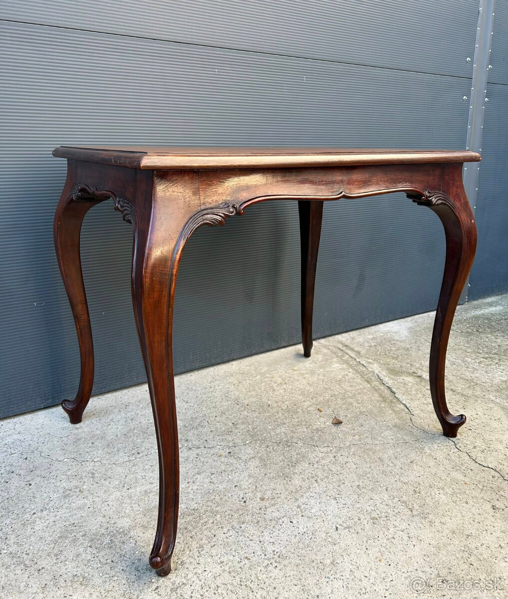 neobarokový stolík - 2