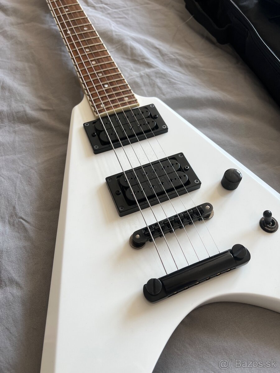 Predam gitaru Fernandes Vortex - 2